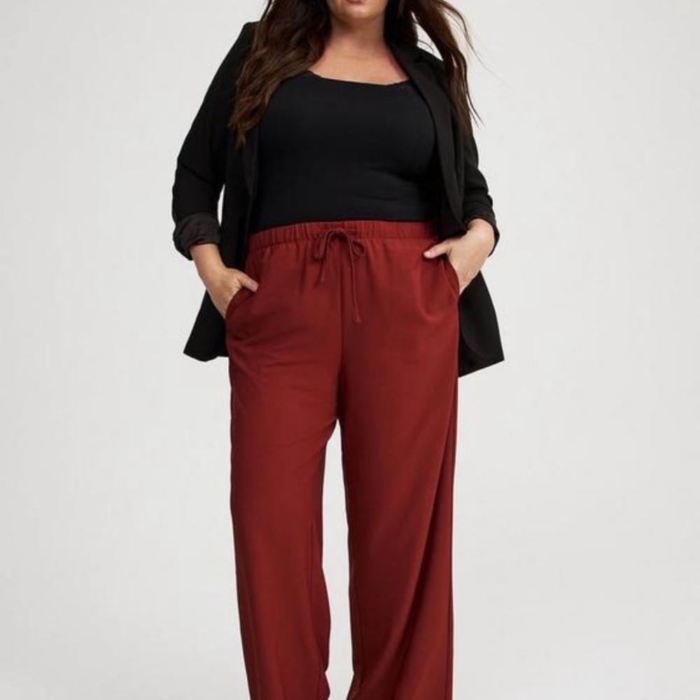 NWT, Torrid Wide Leg High-Rise Pull-On Crepe Pant 4 (4X/26) Regular, Fired Brick - Picture 6 of 8